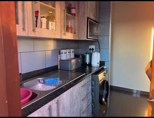 3 BEDROOM HOUSE FOR SALE IN BLUE HILLS